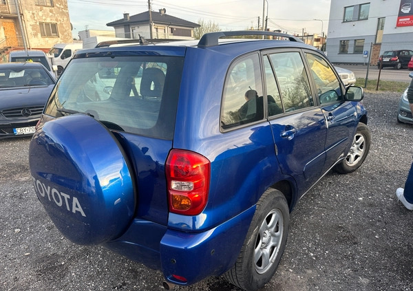 Toyota RAV4 cena 21900 przebieg: 175000, rok produkcji 2003 z Bydgoszcz małe 56